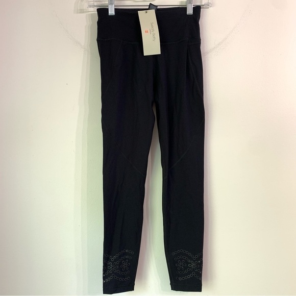 NWT Sweaty Betty Power Laser Cut
7/8 Workout Black Leggings Size 0 - Picture 3 of 11